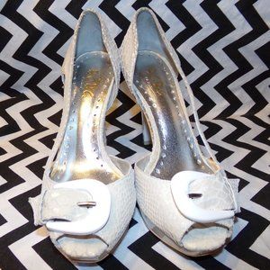 BCBG Paris White Leather with Snakeskin Print Buckle Toe Pumps - Size 6